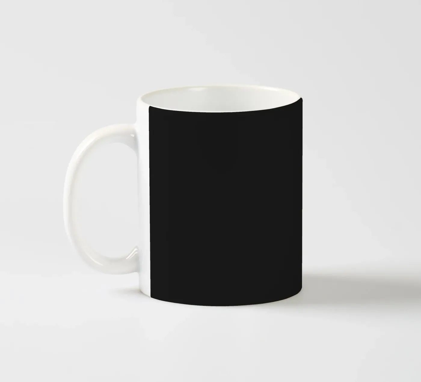 Scream tazza in ceramica da Balazs Solti