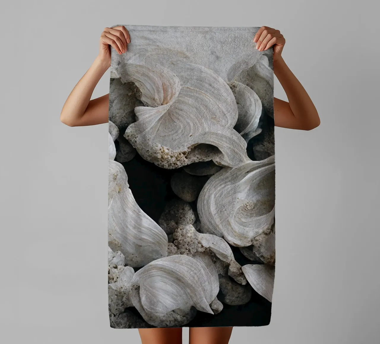 Sea Shells Detail No 1 asciugamano da bagno da treechild