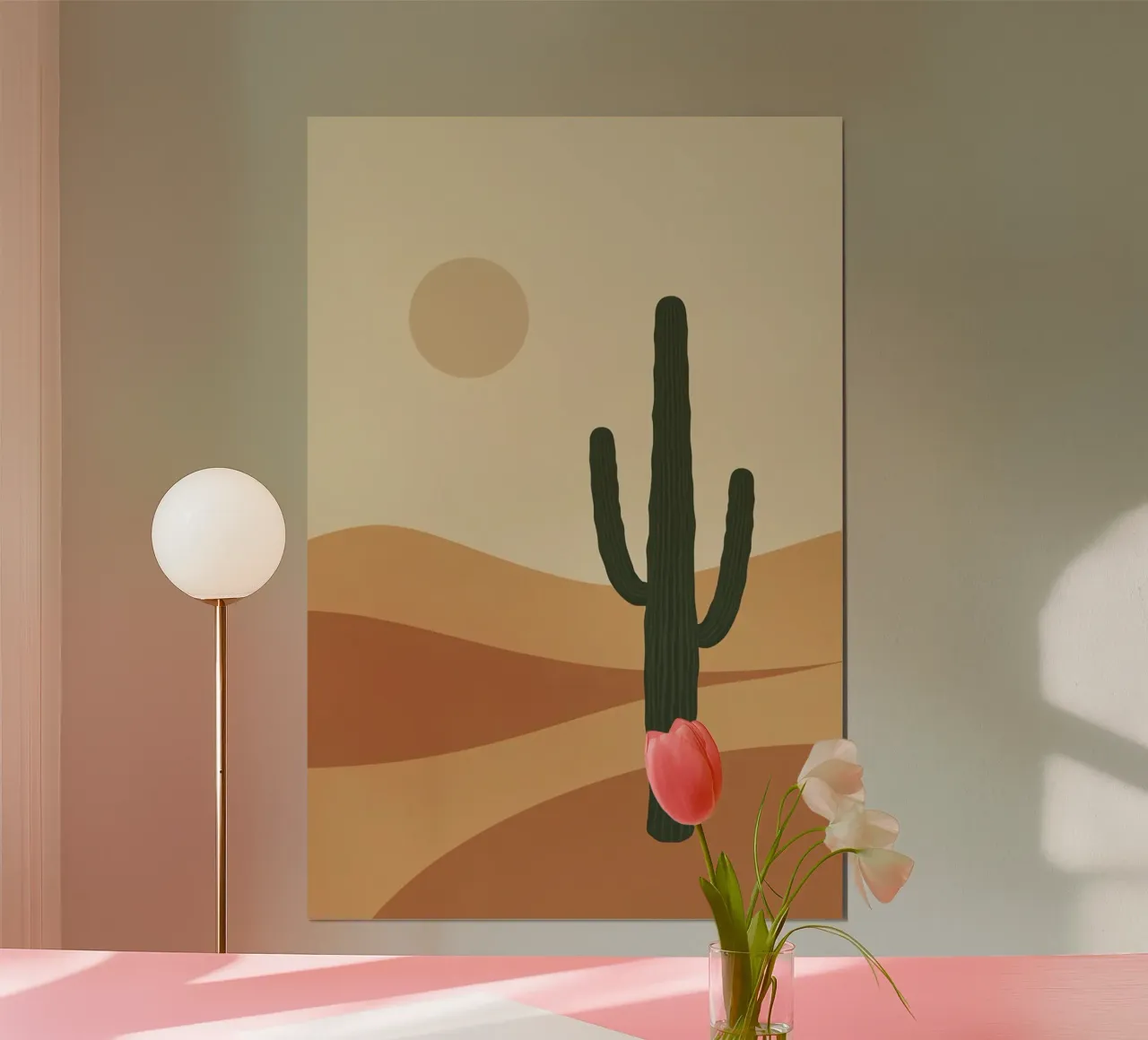 Paesaggio desertico con cactus Saguaro e illustrazione del sole poster con telaio in legno da DesignDoodle