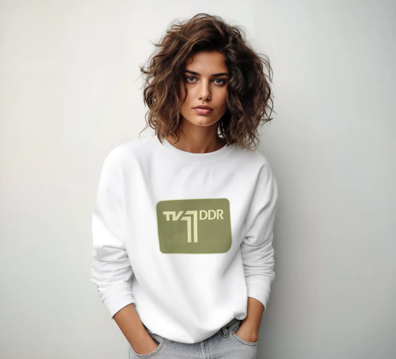 TV 1 DDR Sweatshirt von DDR DESIGN