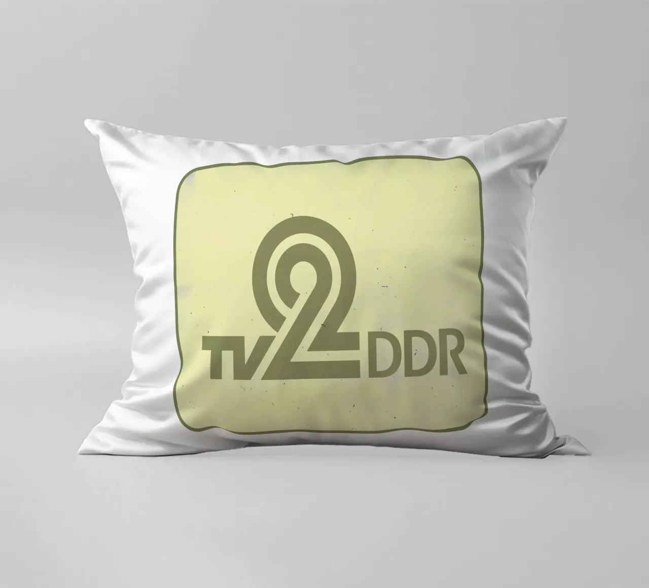 TV 2 DDR kussen van DDR DESIGN