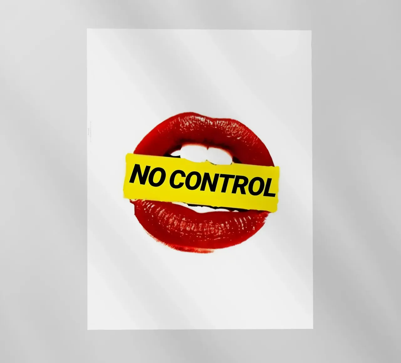 "NO CONTROL" pellicola backlit da Type & Tape
