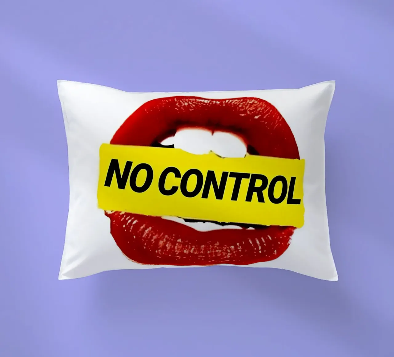 "NO CONTROL" cuscino da Type & Tape