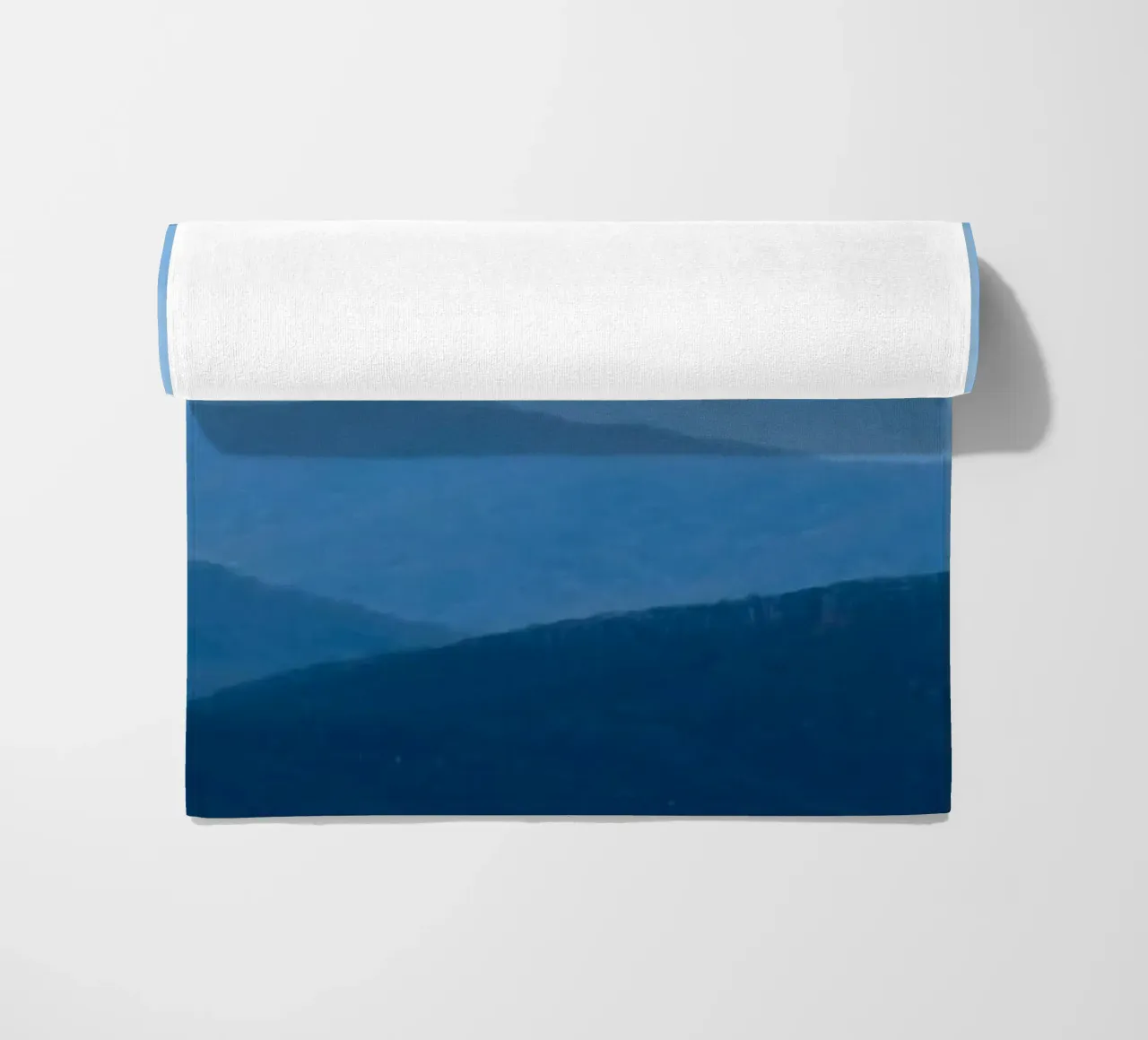 mountain layers gradient telo mare da melts