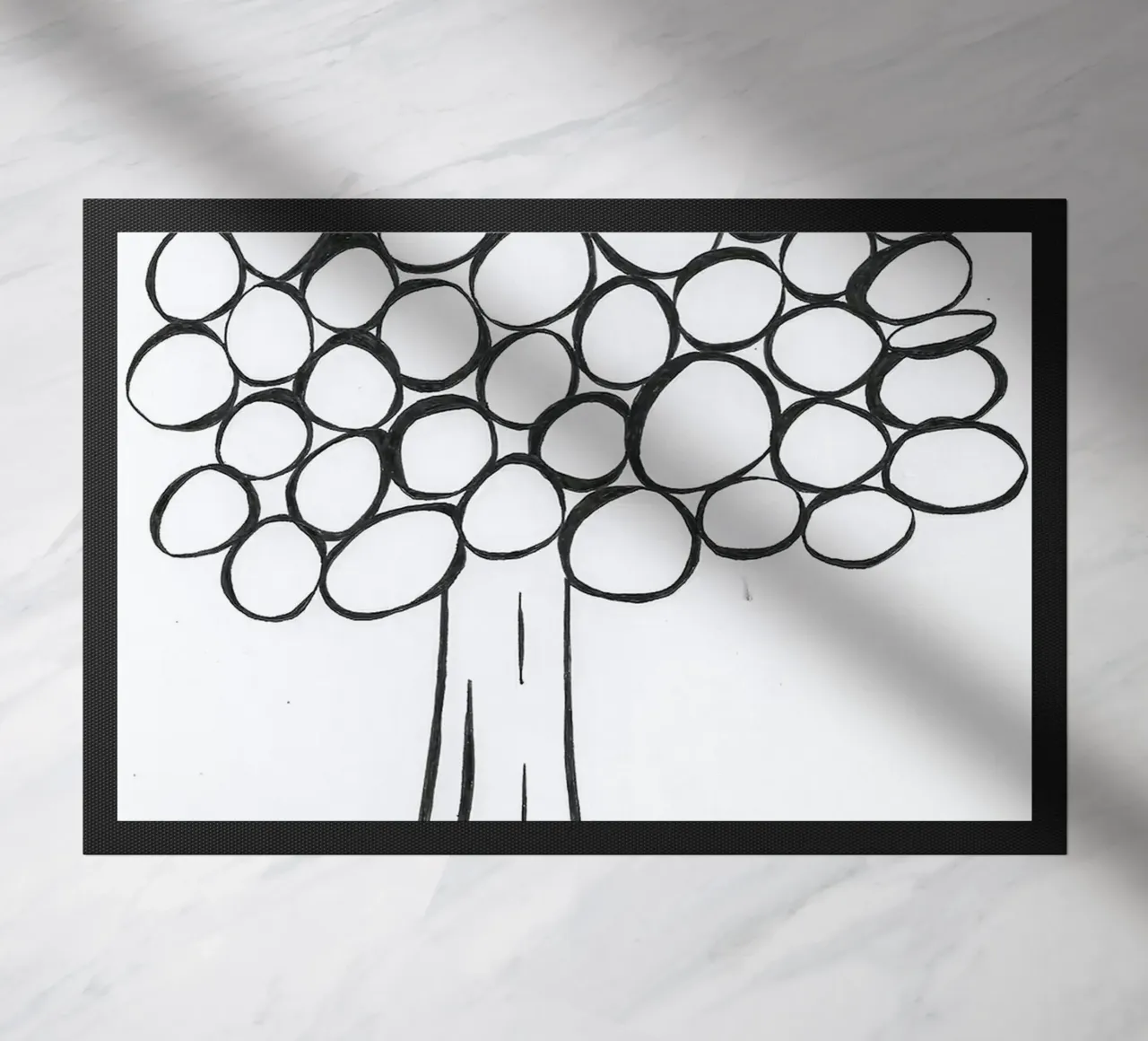 Albero in bianco e nero zerbino da Sabine Klein