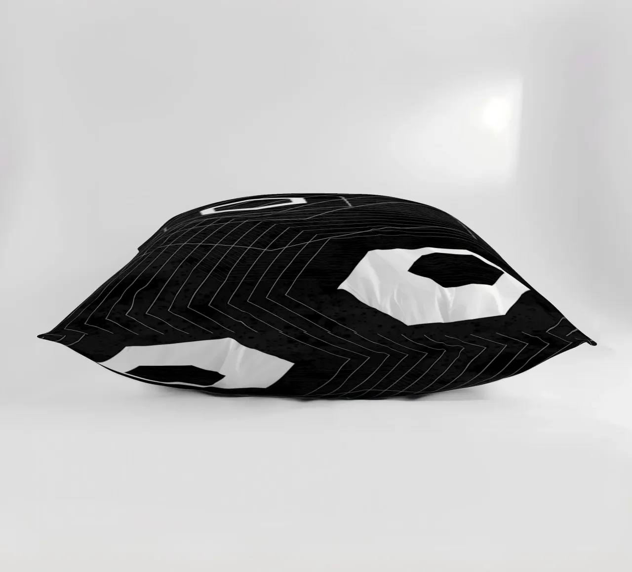 Geometrico in bianco e nero cuscino da Sabine Klein