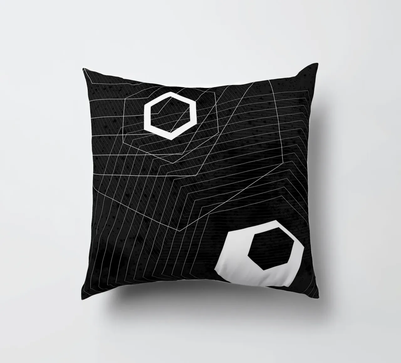Geometrico in bianco e nero cuscino da Sabine Klein