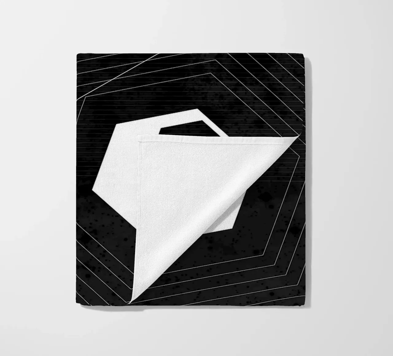 Geometrico in bianco e nero telo mare da Sabine Klein