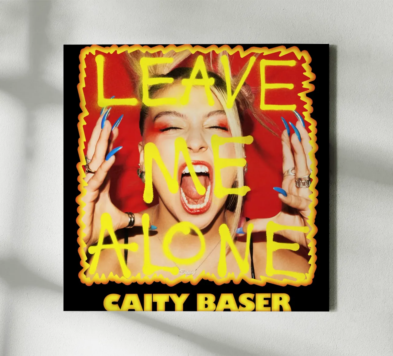caity baser canvas met Baklijst van grass.studio_
