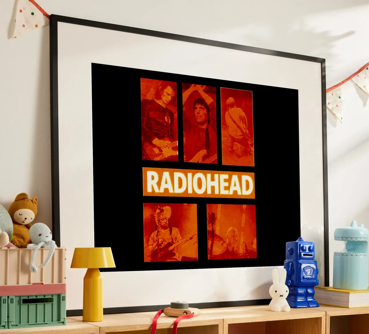 Groupe de style grunge Radiohead poster de https://www.juniqe.com/uk/shop/Henndraws