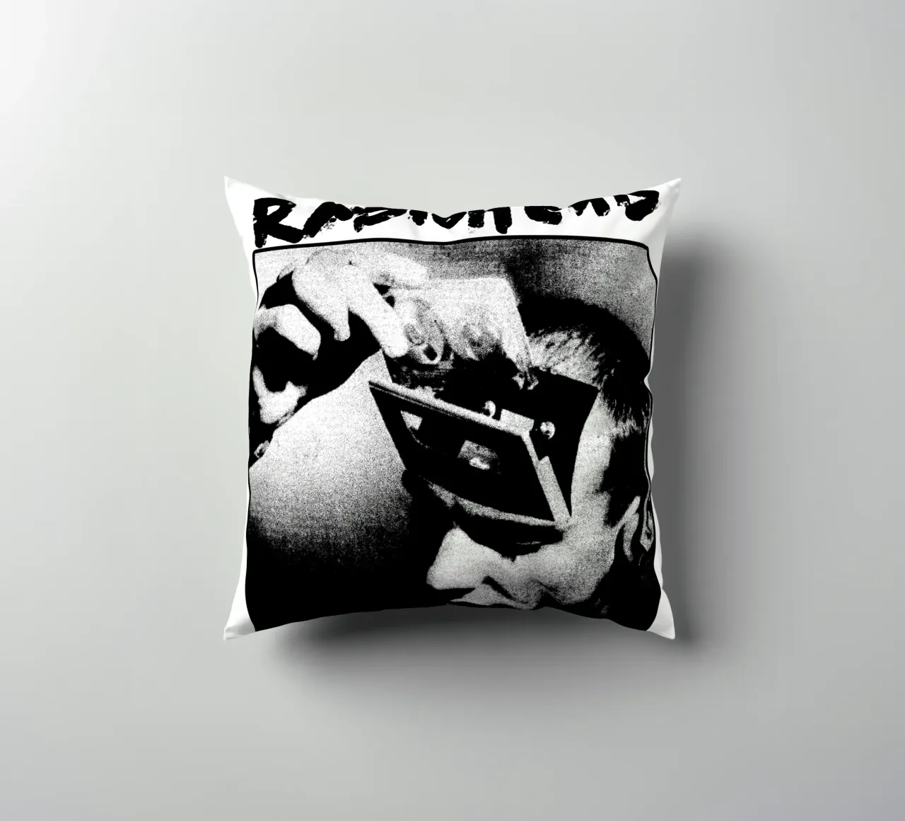 Head Is Memory - Groupe Radiohead coussin de https://www.juniqe.com/uk/shop/Henndraws