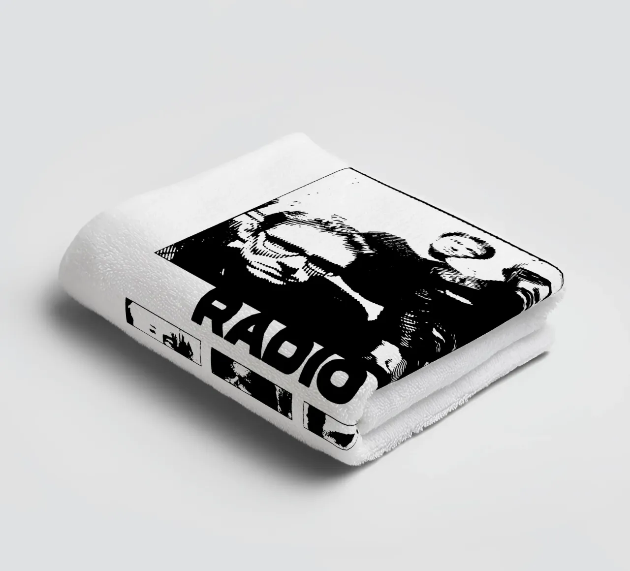 Groupe rétro Radiohead serviette de bain de https://www.juniqe.com/uk/shop/Henndraws