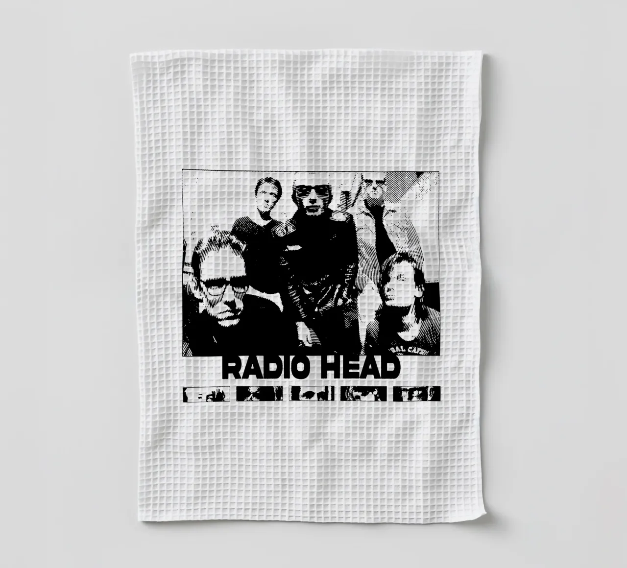 Groupe rétro Radiohead torchon de https://www.juniqe.com/uk/shop/Henndraws