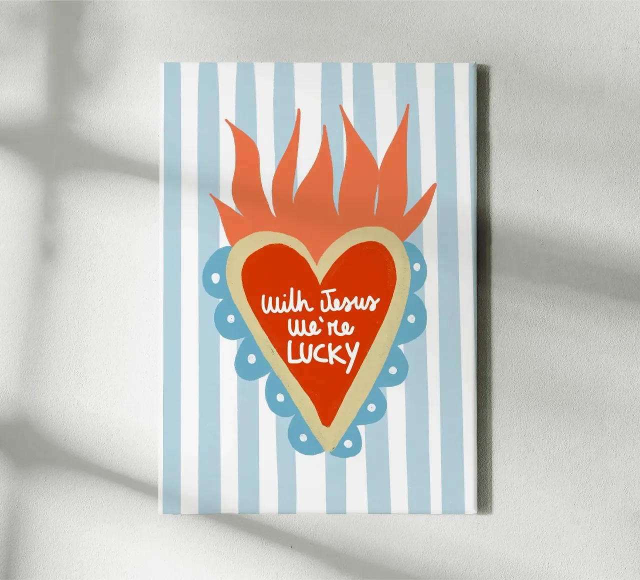Con Jesús tenemos suerte - Folk Art Póster Sagrado Corazón lienzo con Marco flotante de vintagepod