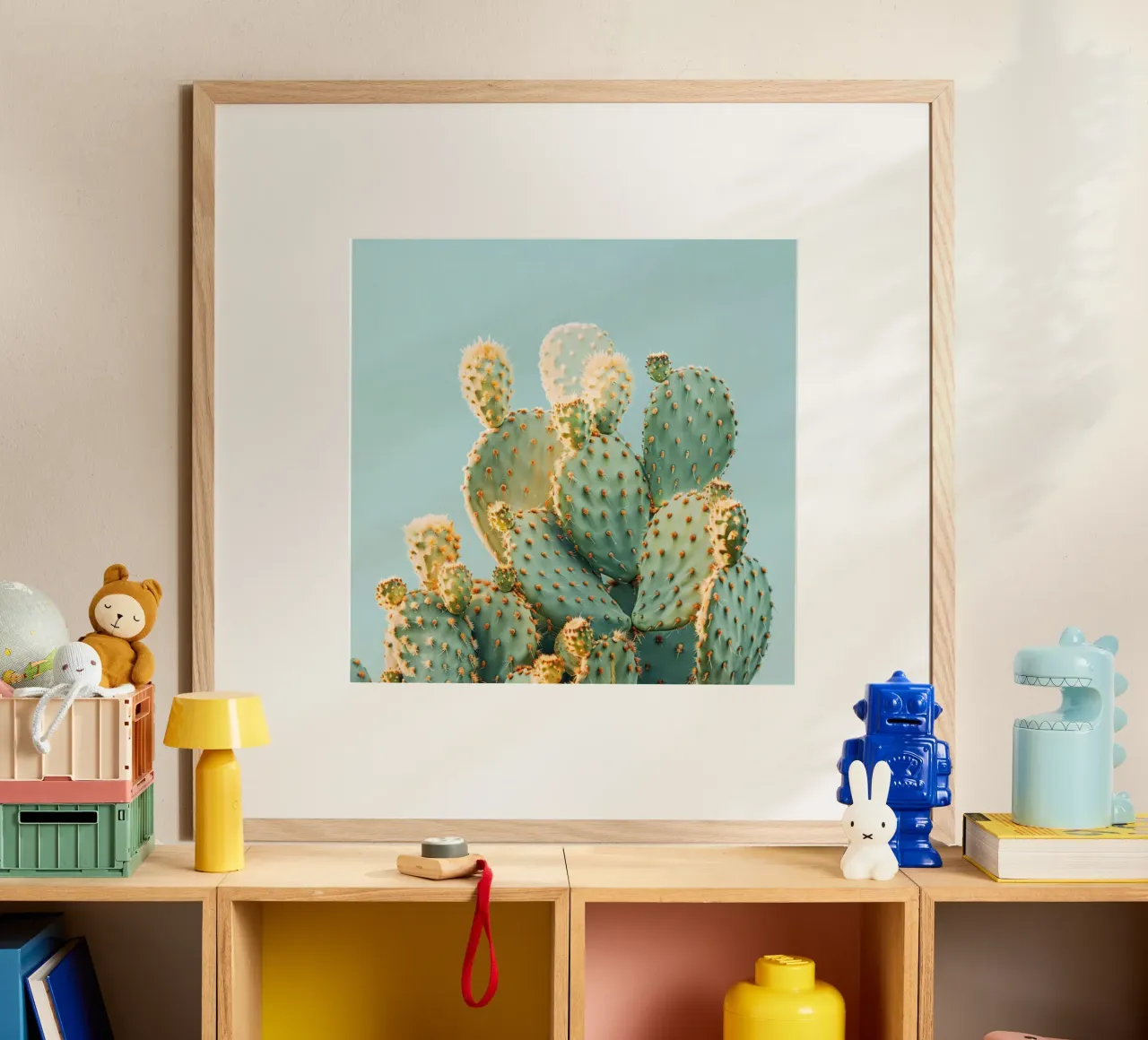 Cactus di Skybound poster con telaio in legno da StillVibe Home