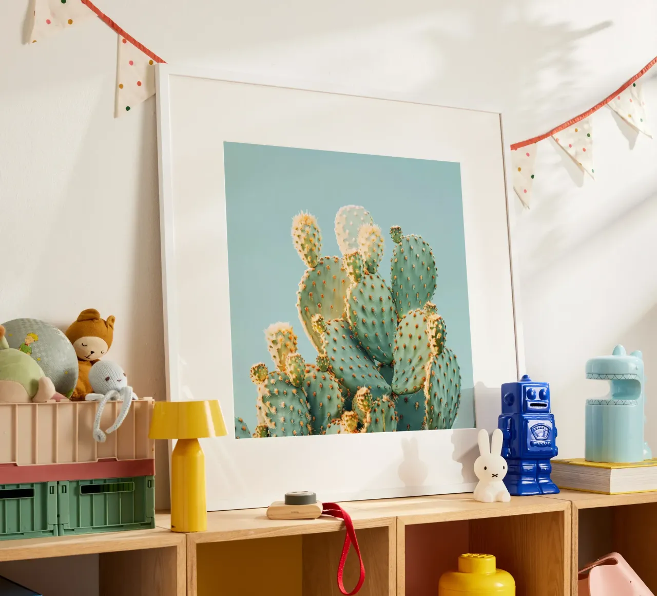 Cactus di Skybound poster con telaio in legno da StillVibe Home