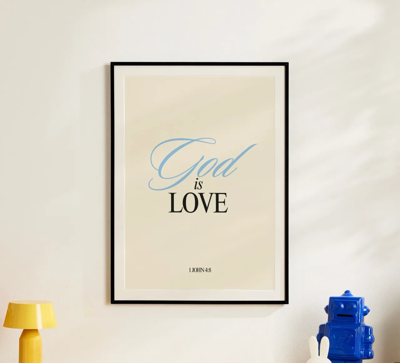 Gott ist Liebe - 1 Johannes 4:8 Minimalistischer Kunstdruck Poster von vintagepod