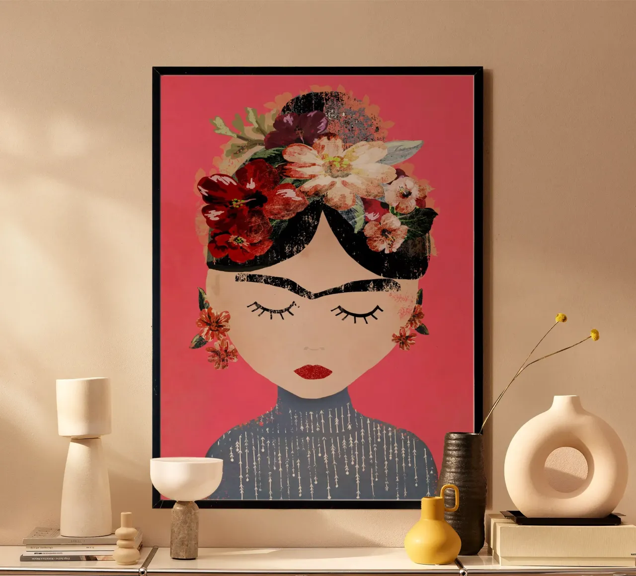 Frida (Pink) poster avec cadre en bois de treechild