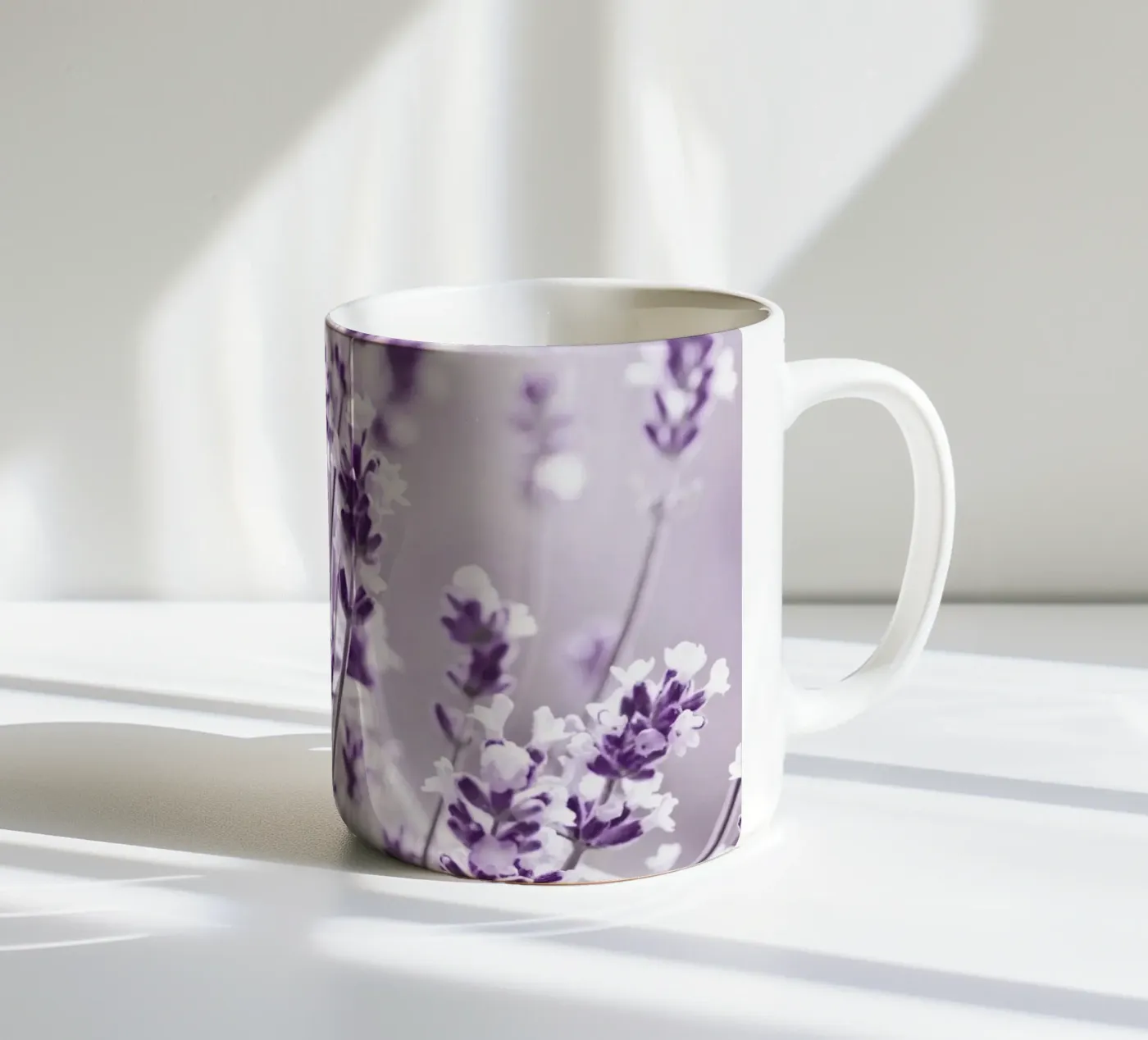 Lavender ceramic mug by Atteloi
