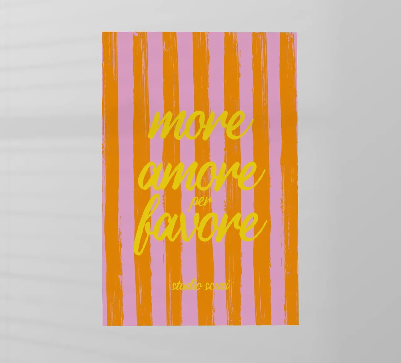 More Amore Per Favore - A Strisce Giallo pellicola backlit da studio scusi