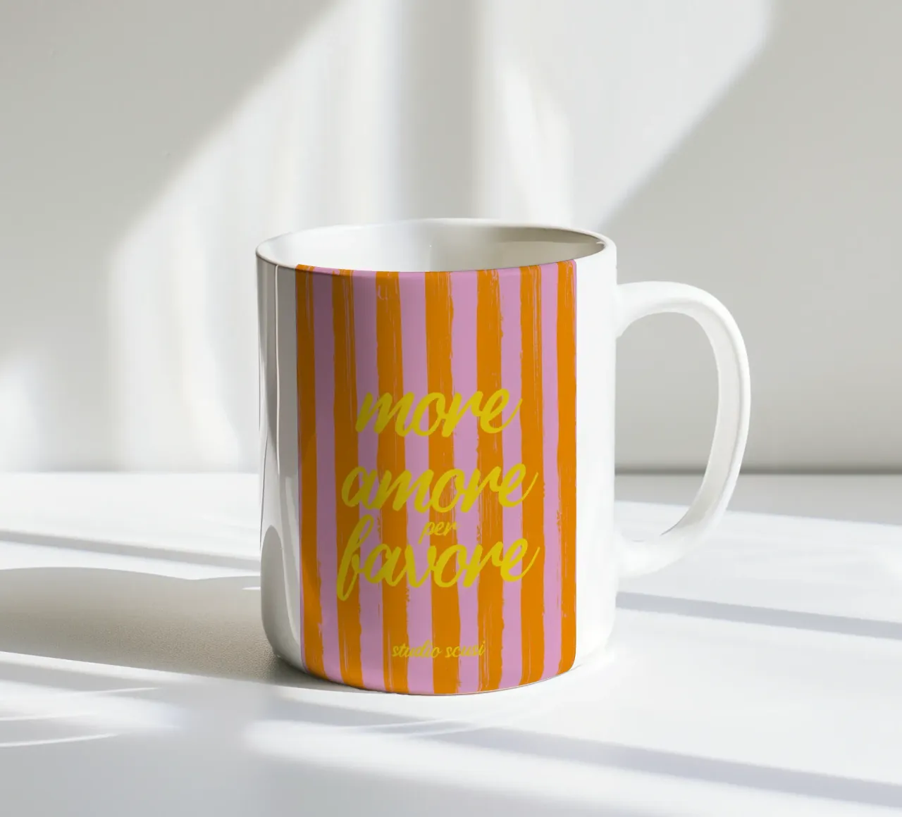 More Amore Per Favore - A Strisce Giallo tazza in ceramica da studio scusi