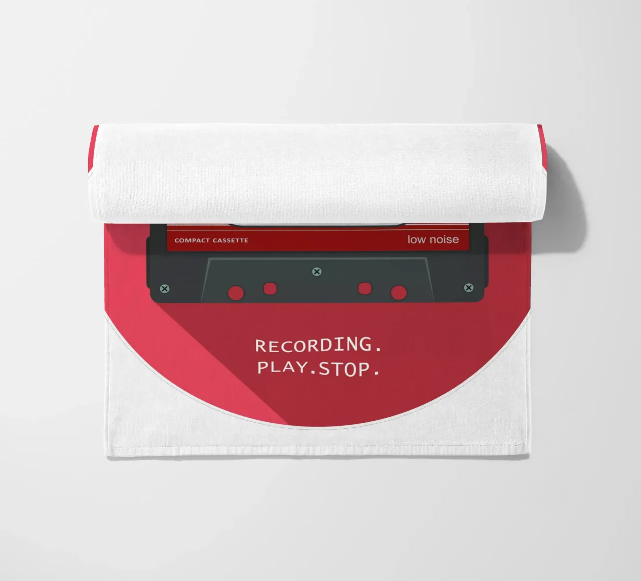 Cassetta - Alimentazione audio analogica telo mare da Black Sign Artwork