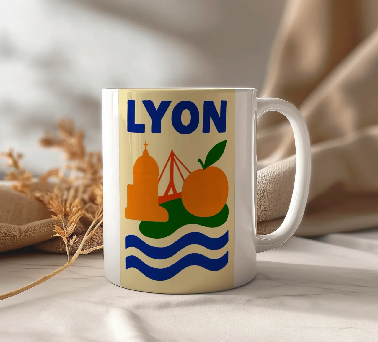 Un viaggio colorato a Lione tazza in ceramica da JETLAG | affiches voyage