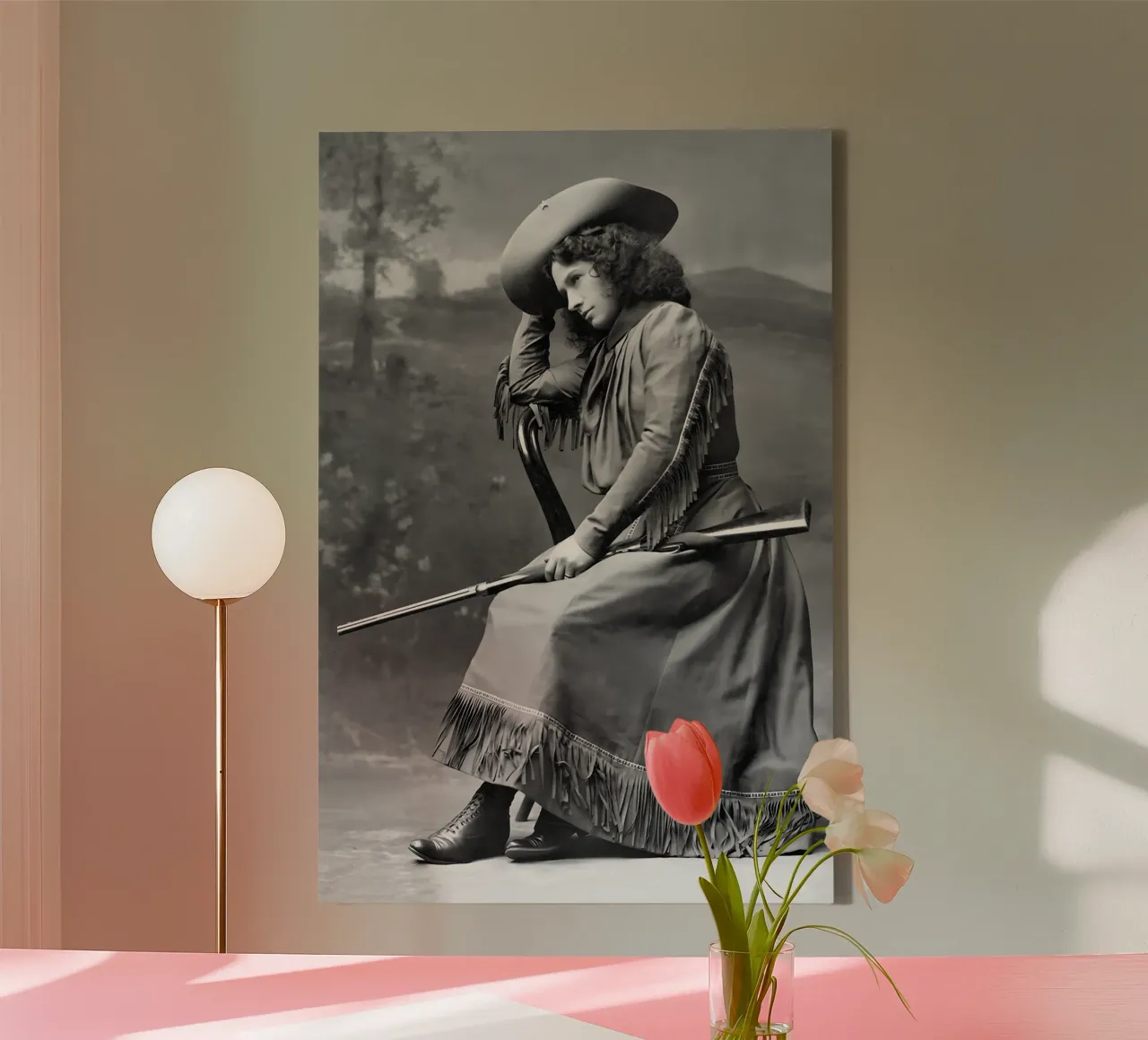 Annie Oakley avec un pistolet, photo ancienne en noir et blanc toile avec Caisse américaine de Vibrant Vintage Prints