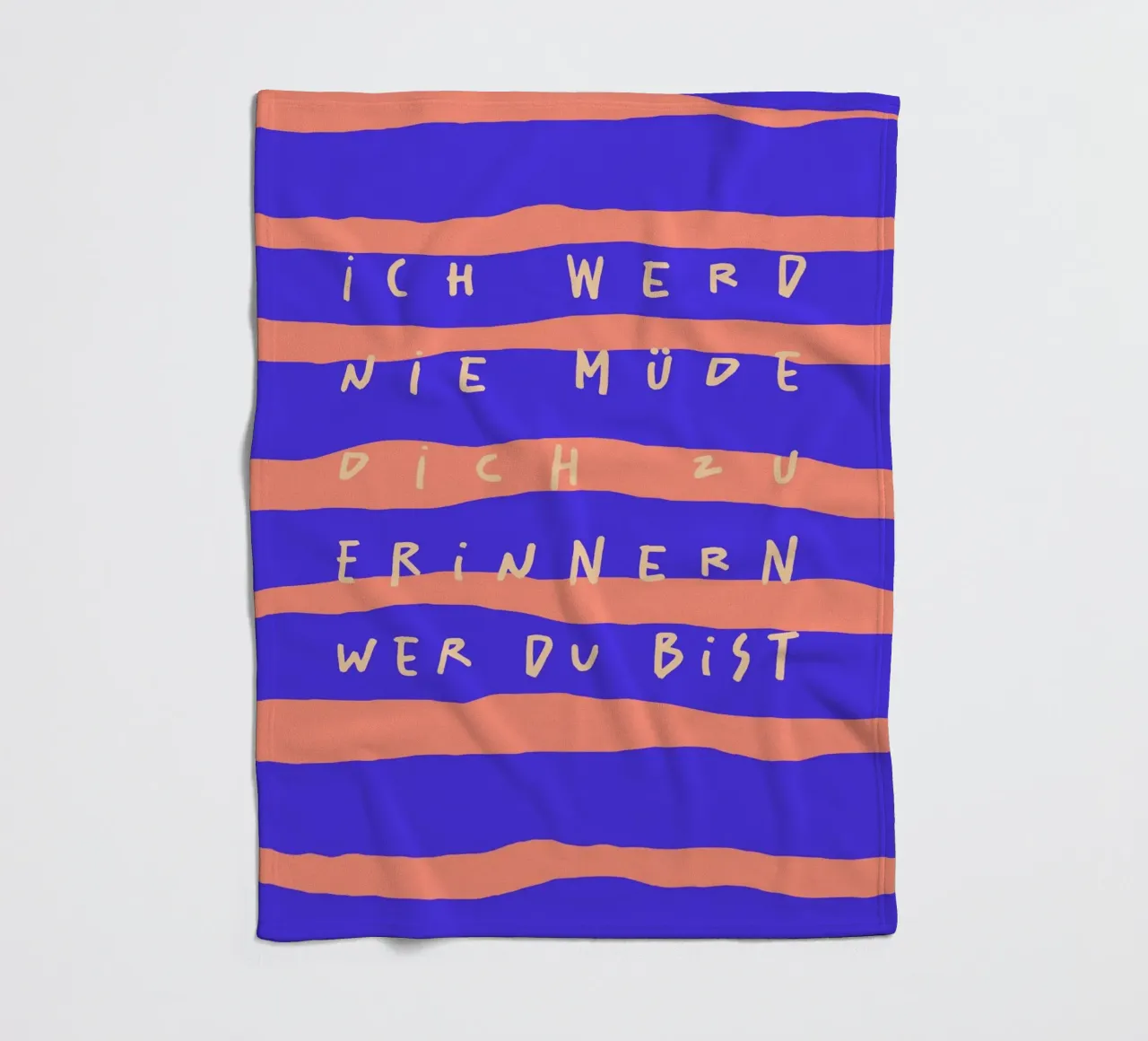 ich werde nie müde, dich zu erinnern, wer du bist. coperta in pile da FRICKE DESIGN