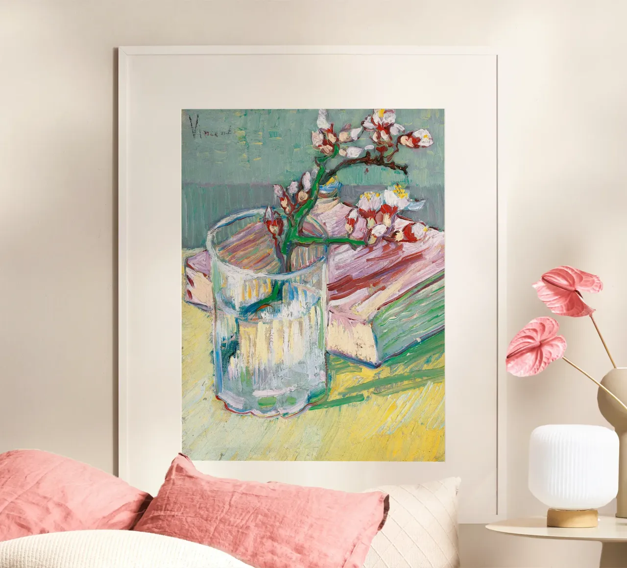 Ramo di mandorlo fiorito in un bicchiere con un libro poster con telaio in plastica da Christopher Soto