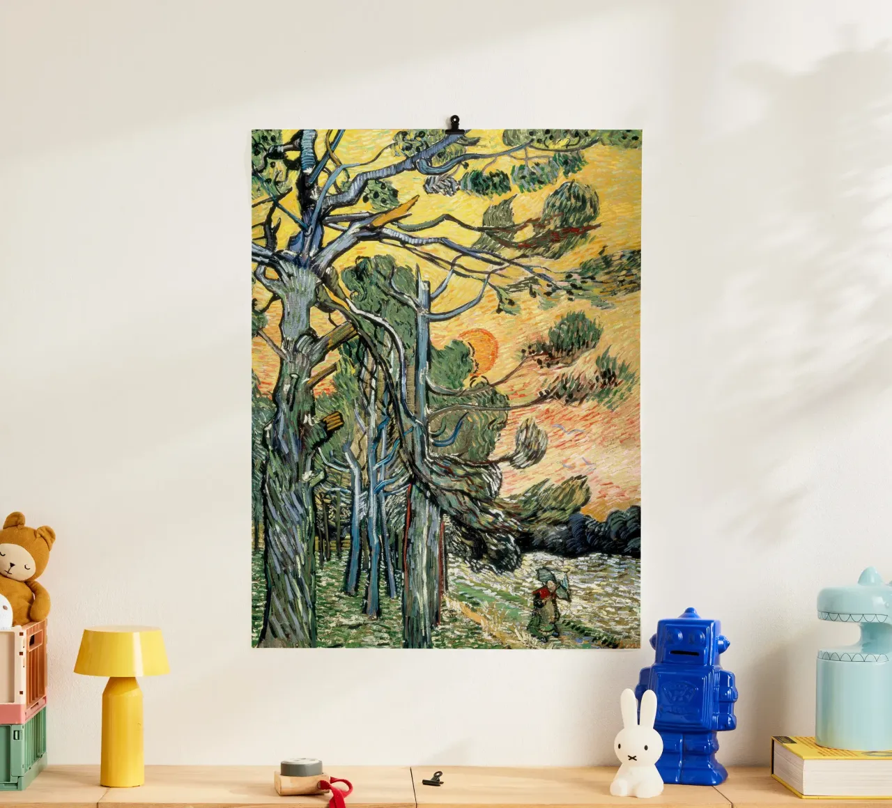 Pini con sole al tramonto e donna poster con telaio in plastica da Christopher Soto