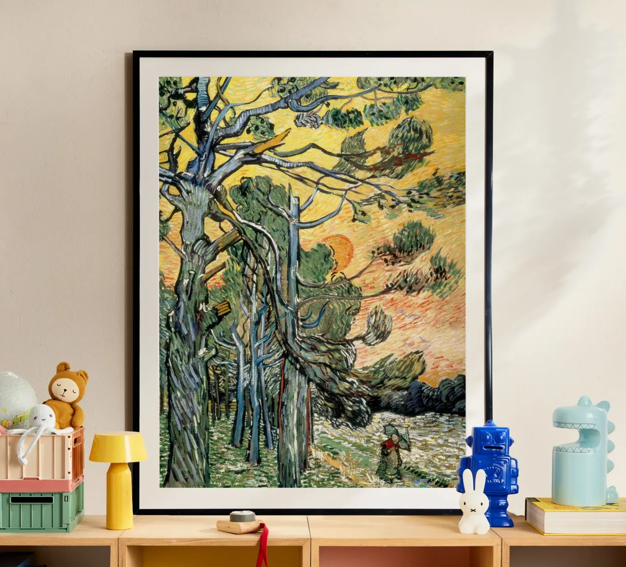 Pini con sole al tramonto e donna poster con telaio in plastica da Christopher Soto