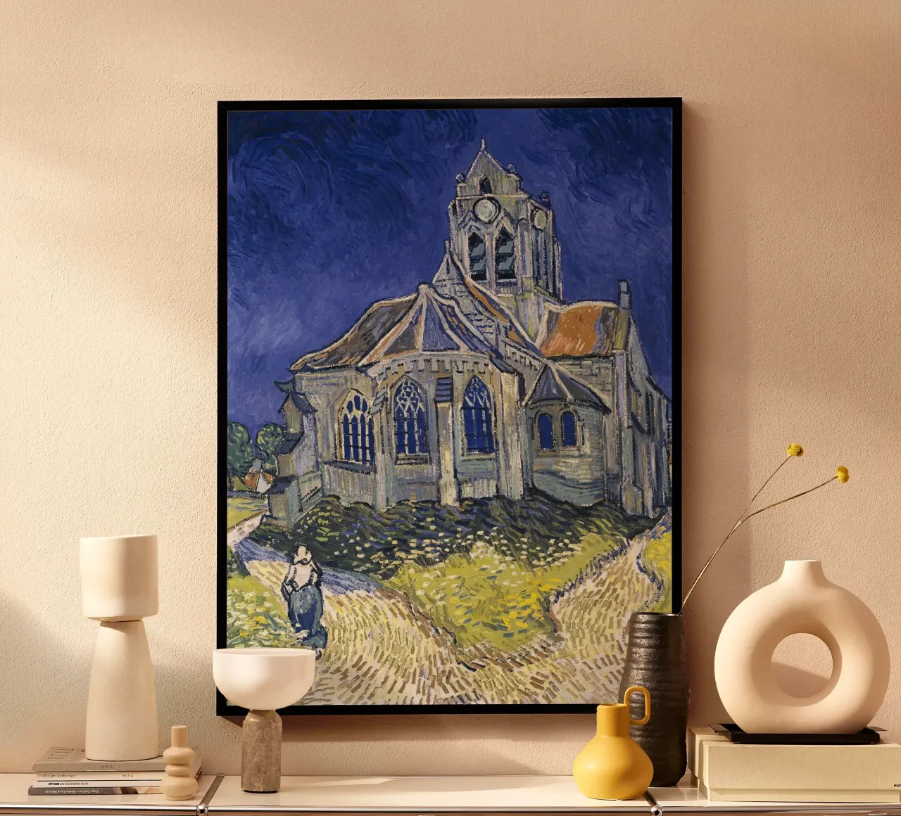 La chiesa di Auvers poster con telaio in alluminio da Christopher Soto