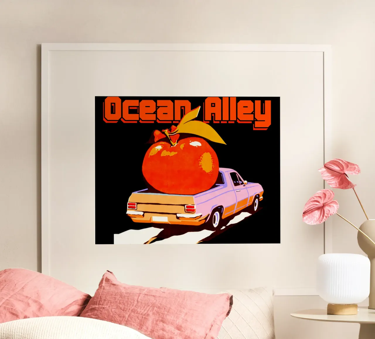 Arancione sull'auto Essenziale poster da igoshdesigns