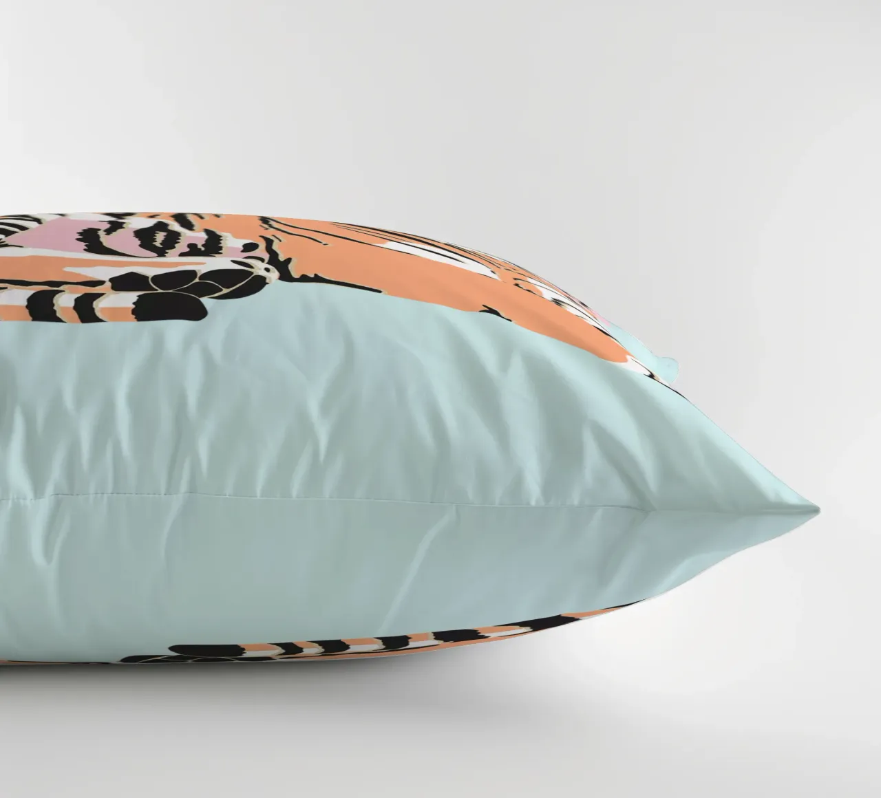 Tiger Orange rosa Kissen von Asha Designs