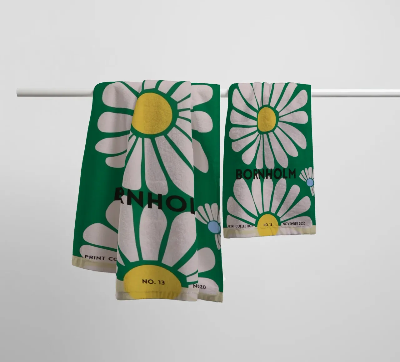 fiore botanico asciugamano da bagno da Max Cox