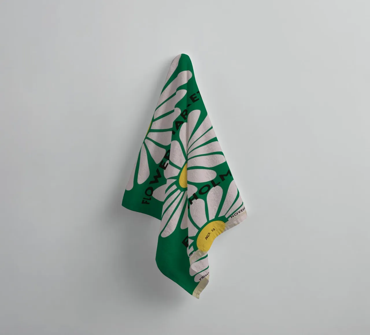 fiore botanico asciugamano da bagno da Max Cox