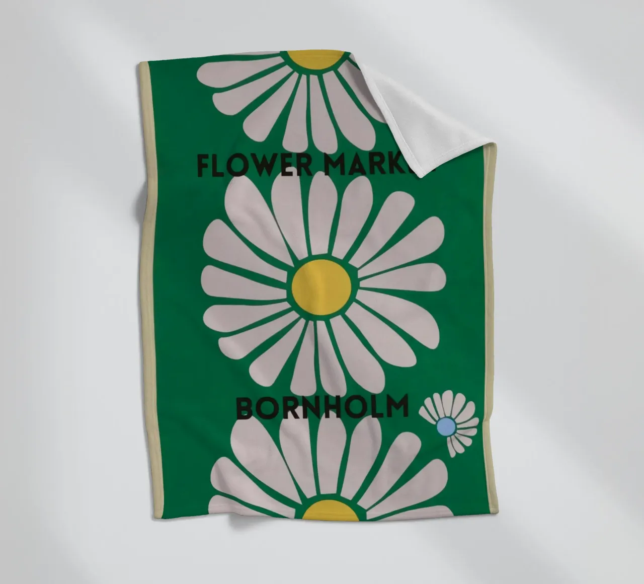 fiore botanico coperta in pile da Max Cox
