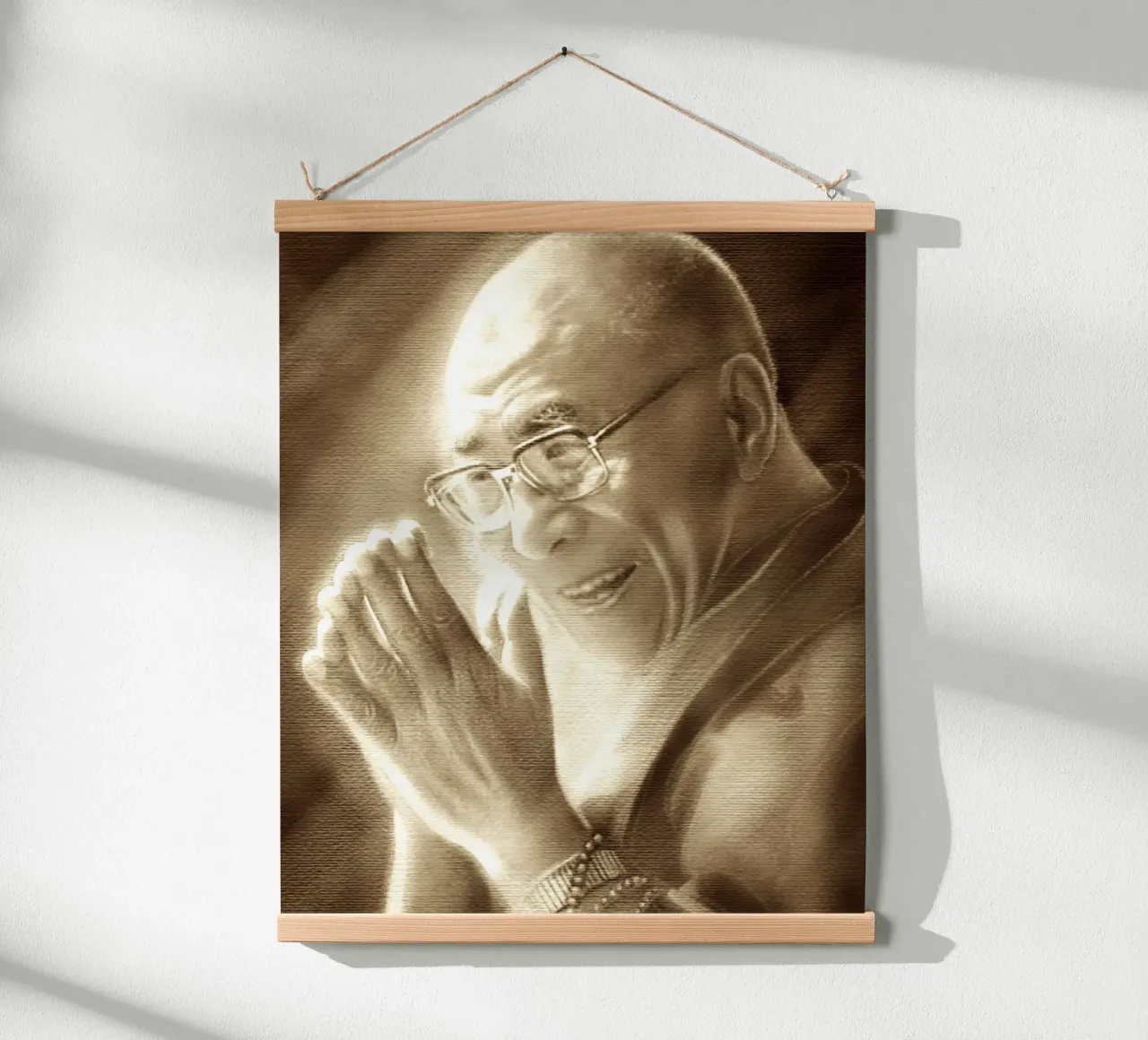 HH Dalai Lama, in preghiera per il mondo poster con telaio in alluminio da Happy 😃 Art 🎨 by Christine Schnoell