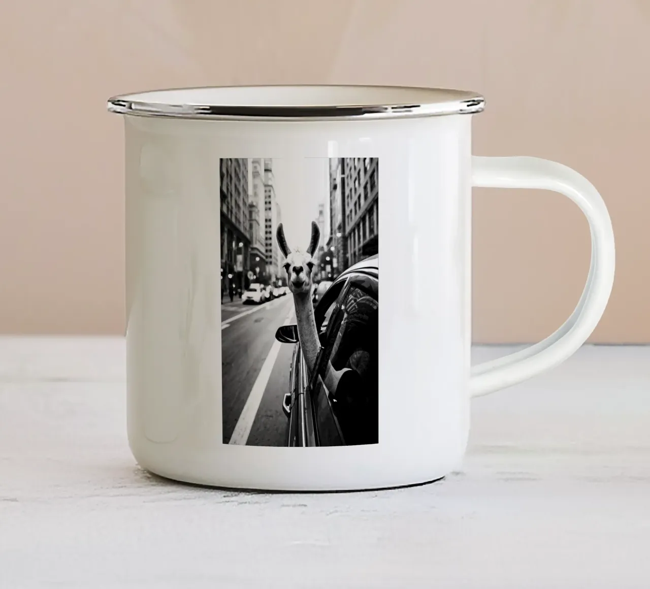 Downtown Llama tazza in smalto da KUNSTstück