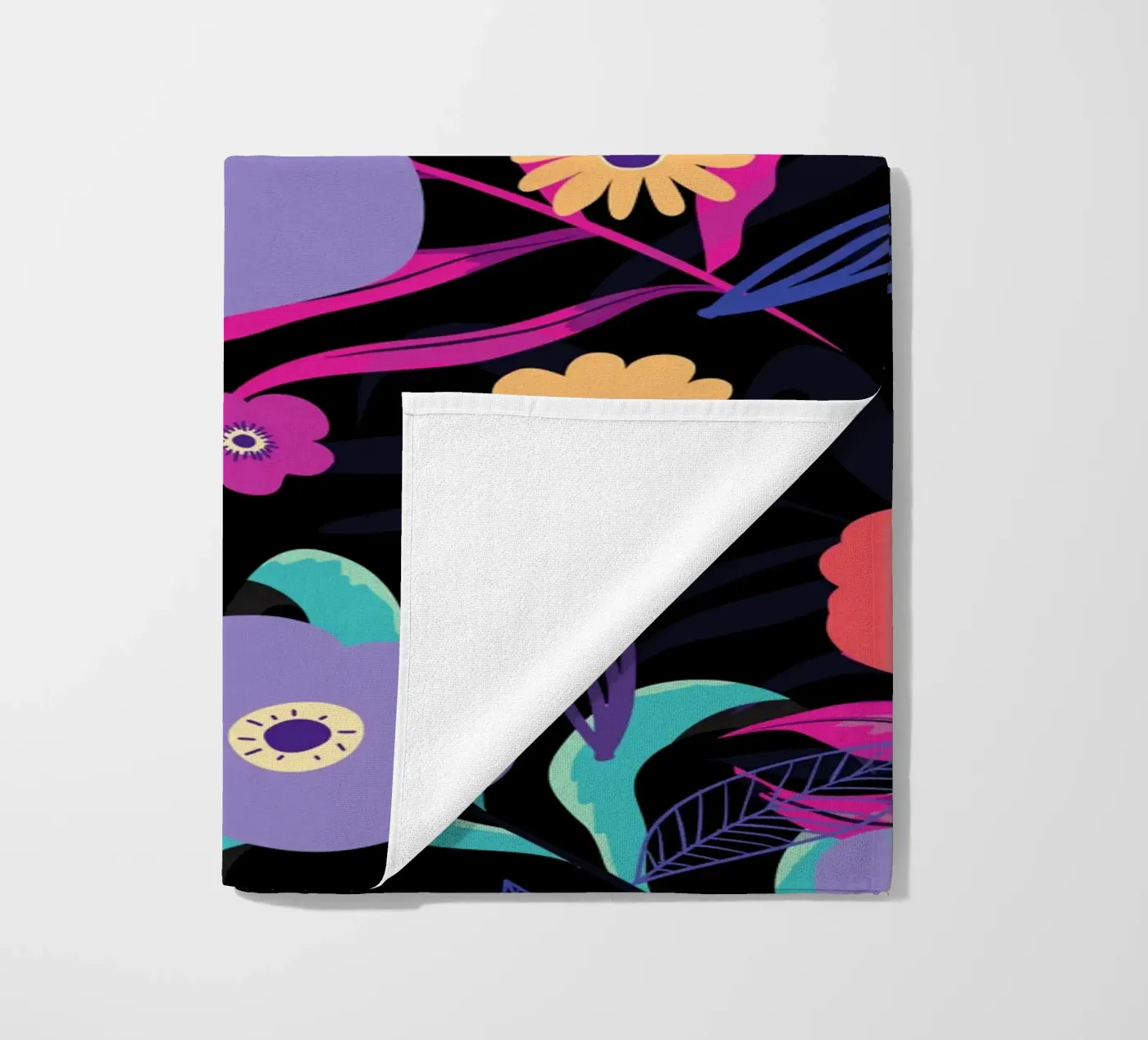 Botanisch patroon 33 strandhanddoek van Little Dean