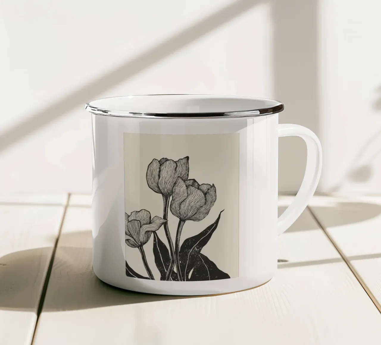 Tulips tazza in smalto da Indigo Rain