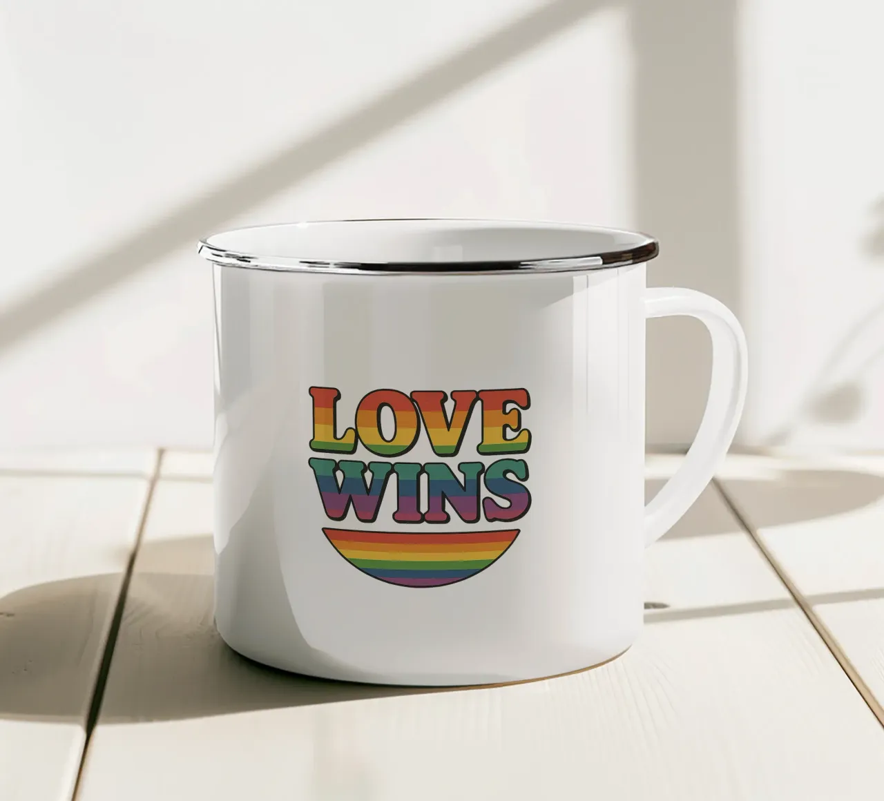 Love Wins tazza in smalto da WildTravelArt