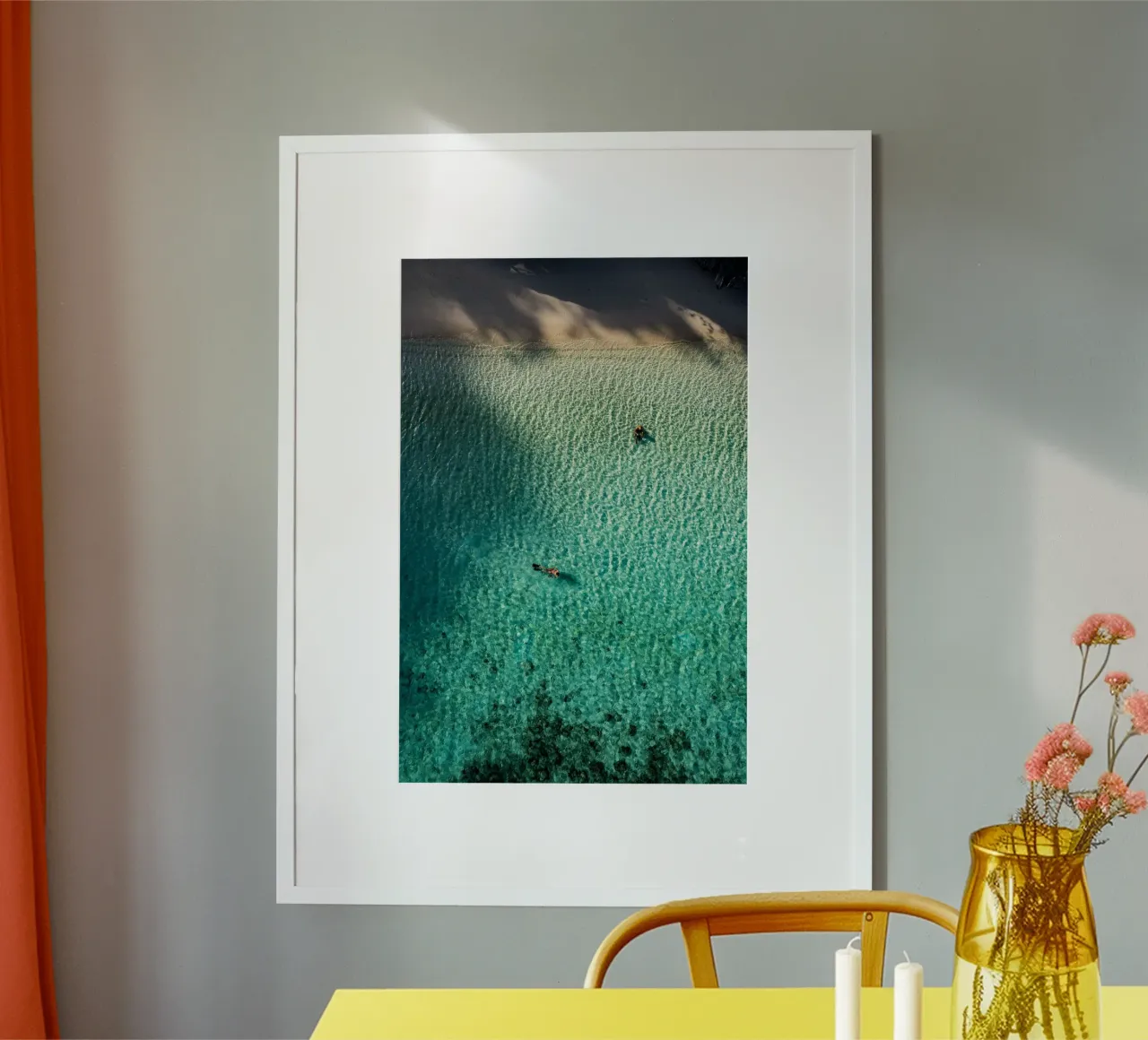 boat and person poster con telaio in plastica da mip of map