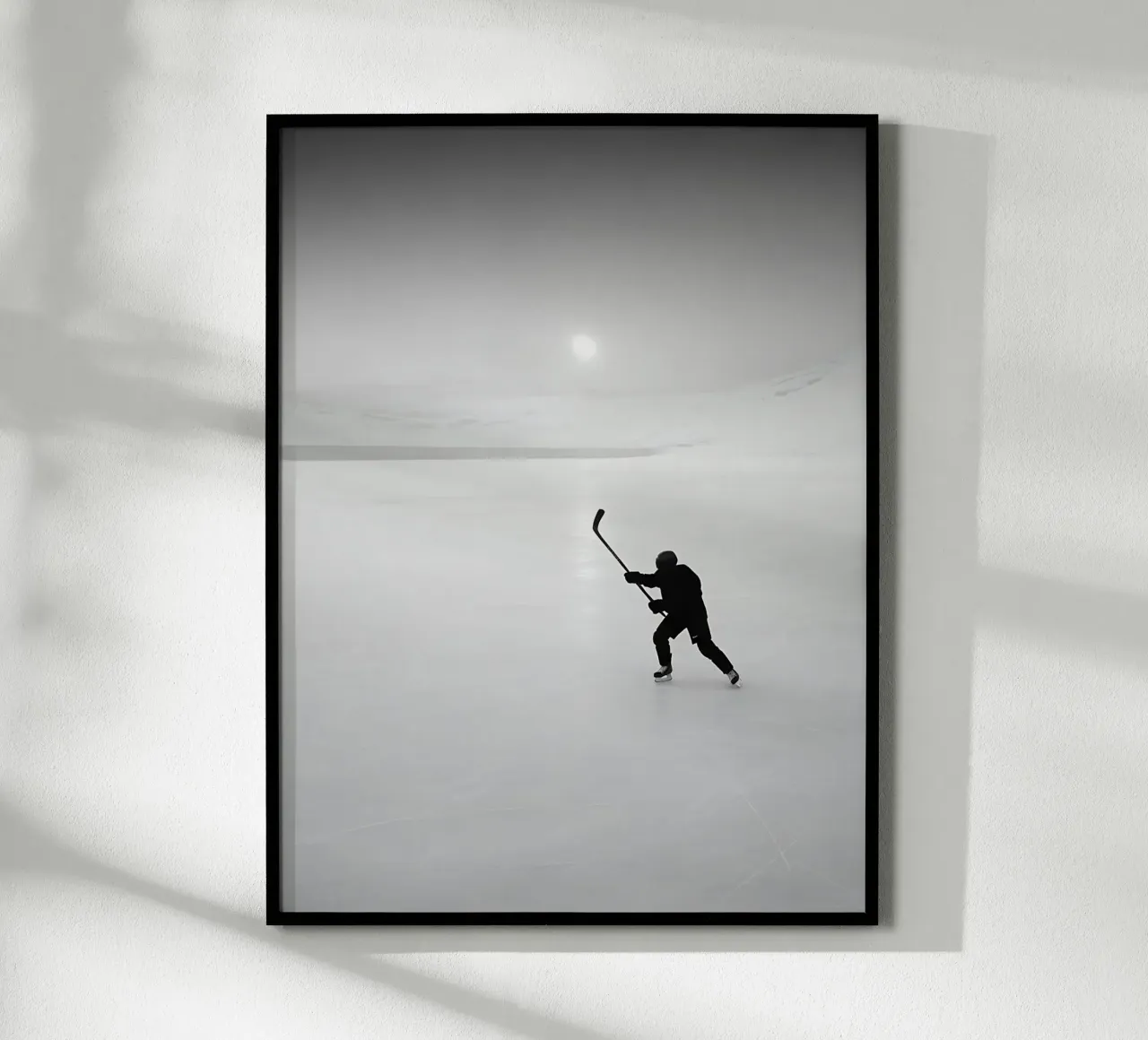 Eishockey in der Abenddämmerung Poster von GameDay Studio