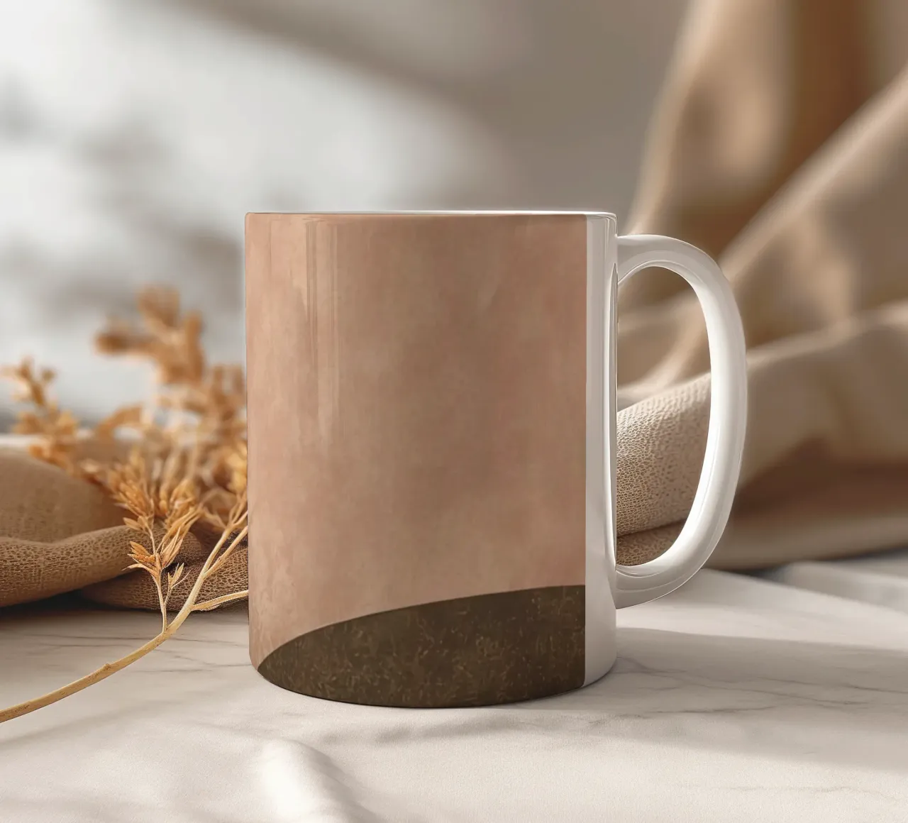 Abstracte beige en bruine cirkels compositie keramische mok van DesignDoodle