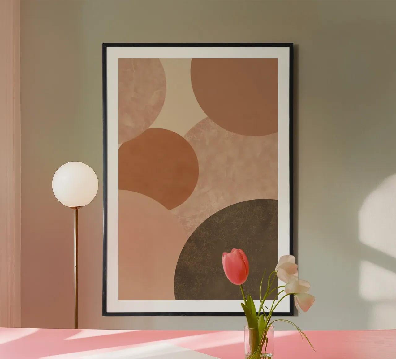Abstracte beige en bruine cirkels compositie poster met aluminium frame van DesignDoodle