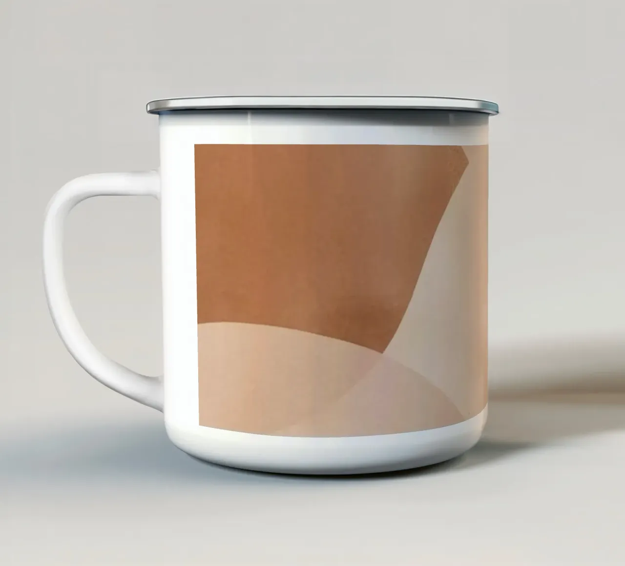 Forme astratte curve beige e marroni tazza in smalto da DesignDoodle