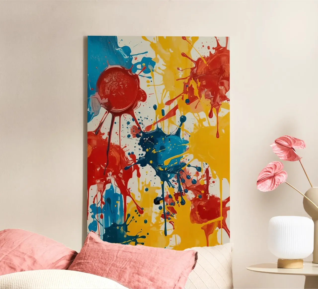 Peinture abstraite d'éclaboussures de peinture rouge, jaune et bleue toile avec Caisse américaine de DesignDoodle