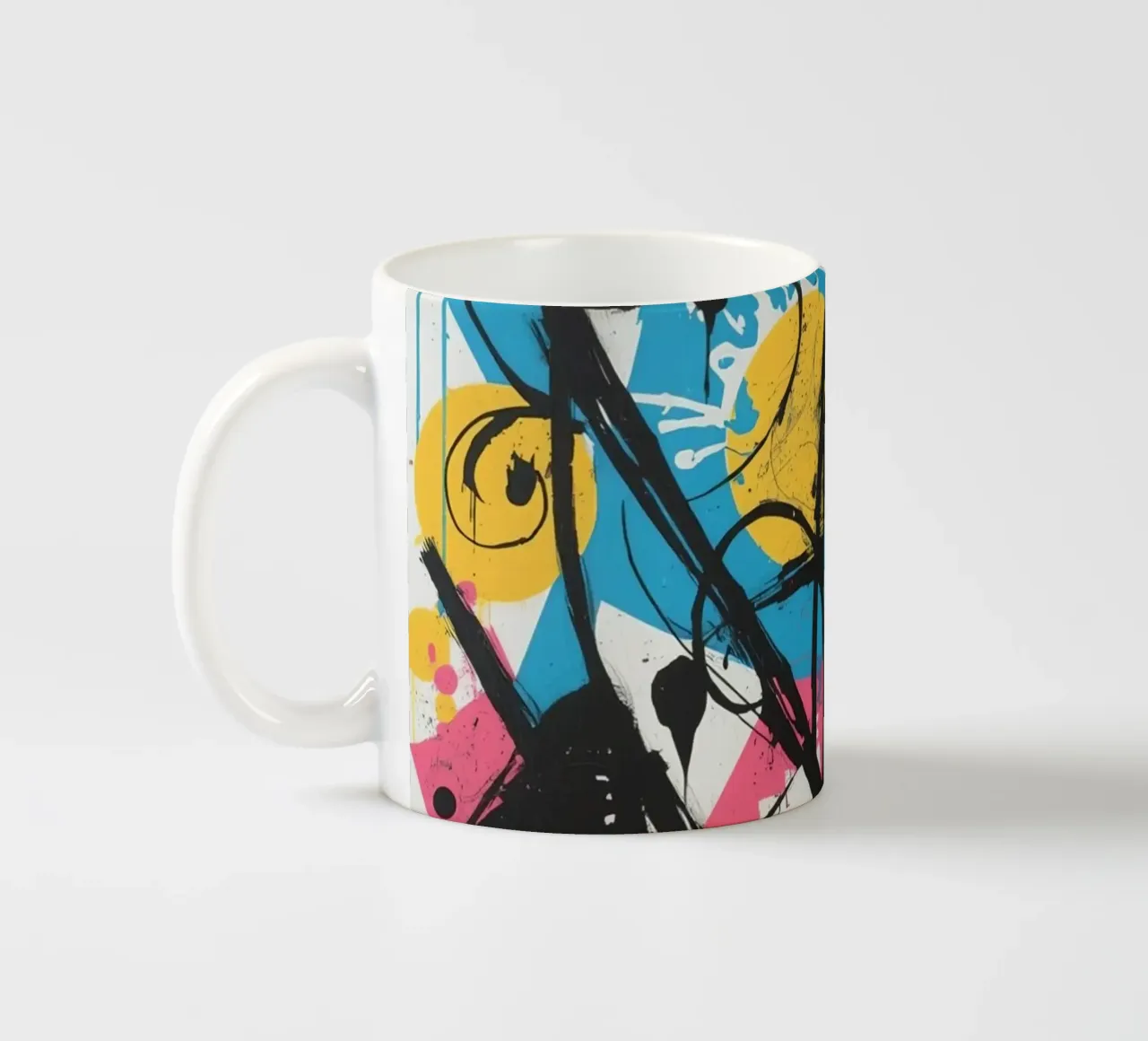 Pittura astratta con forme geometriche e linee nere tazza in ceramica da DesignDoodle